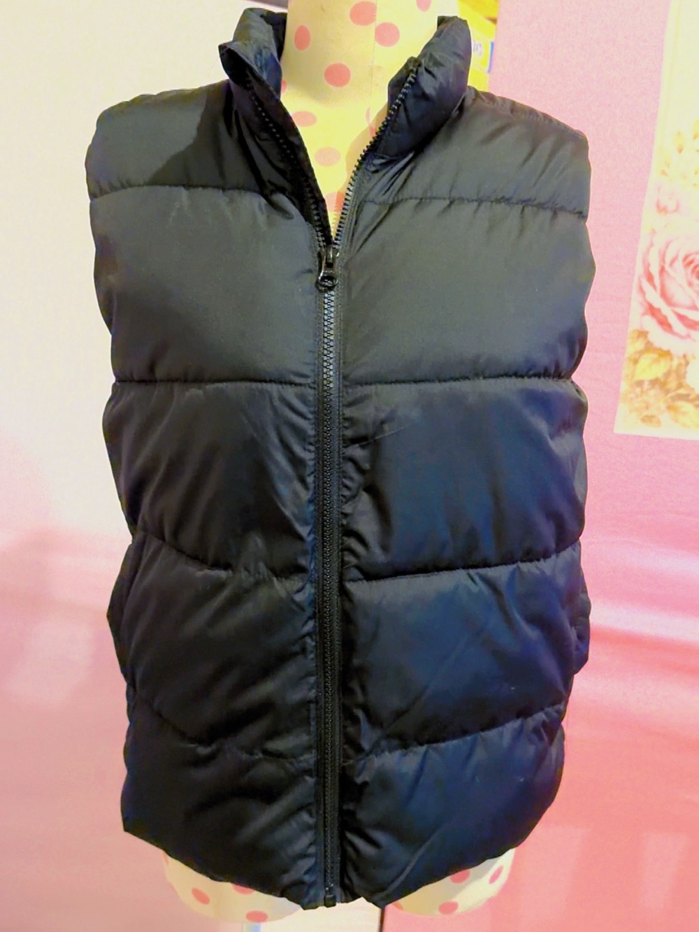Old Navy Black Puffer Vest Women’s Large L 10-12 Water Resistant